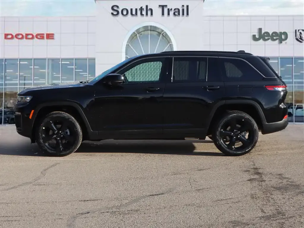 Jeep Grand Cherokee 2026 photo 3
