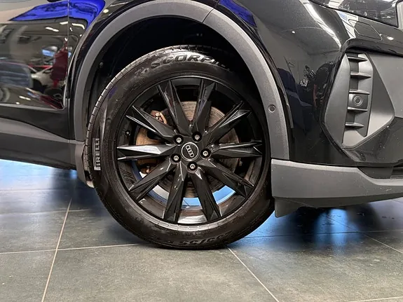 Audi Q4 E-Tron 2022 photo 2