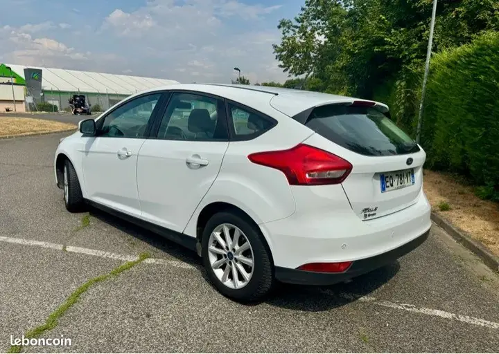 Ford Focus 2017 photo 2