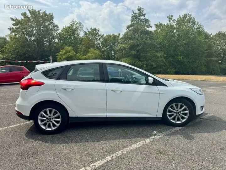 Ford Focus 2017 photo 3