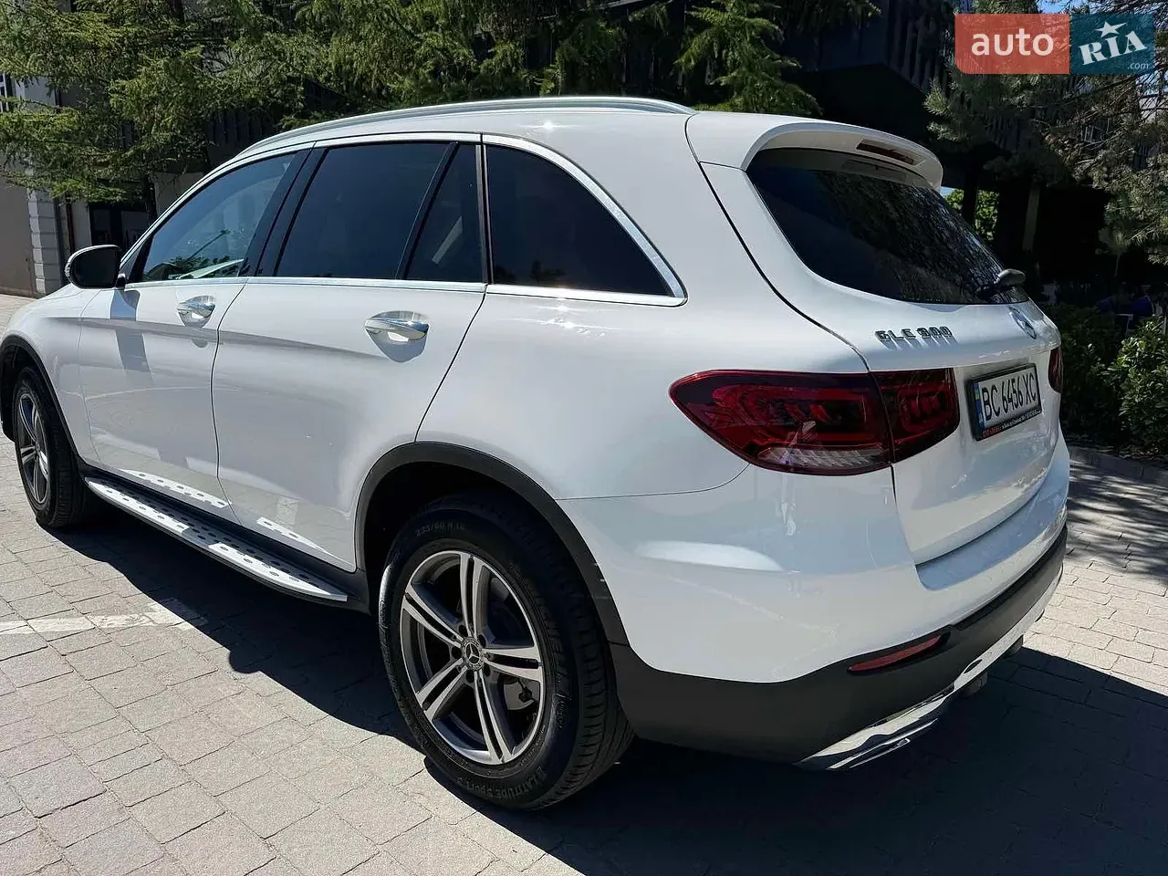 Mercedes-Benz Glc-Class 2020 photo 2