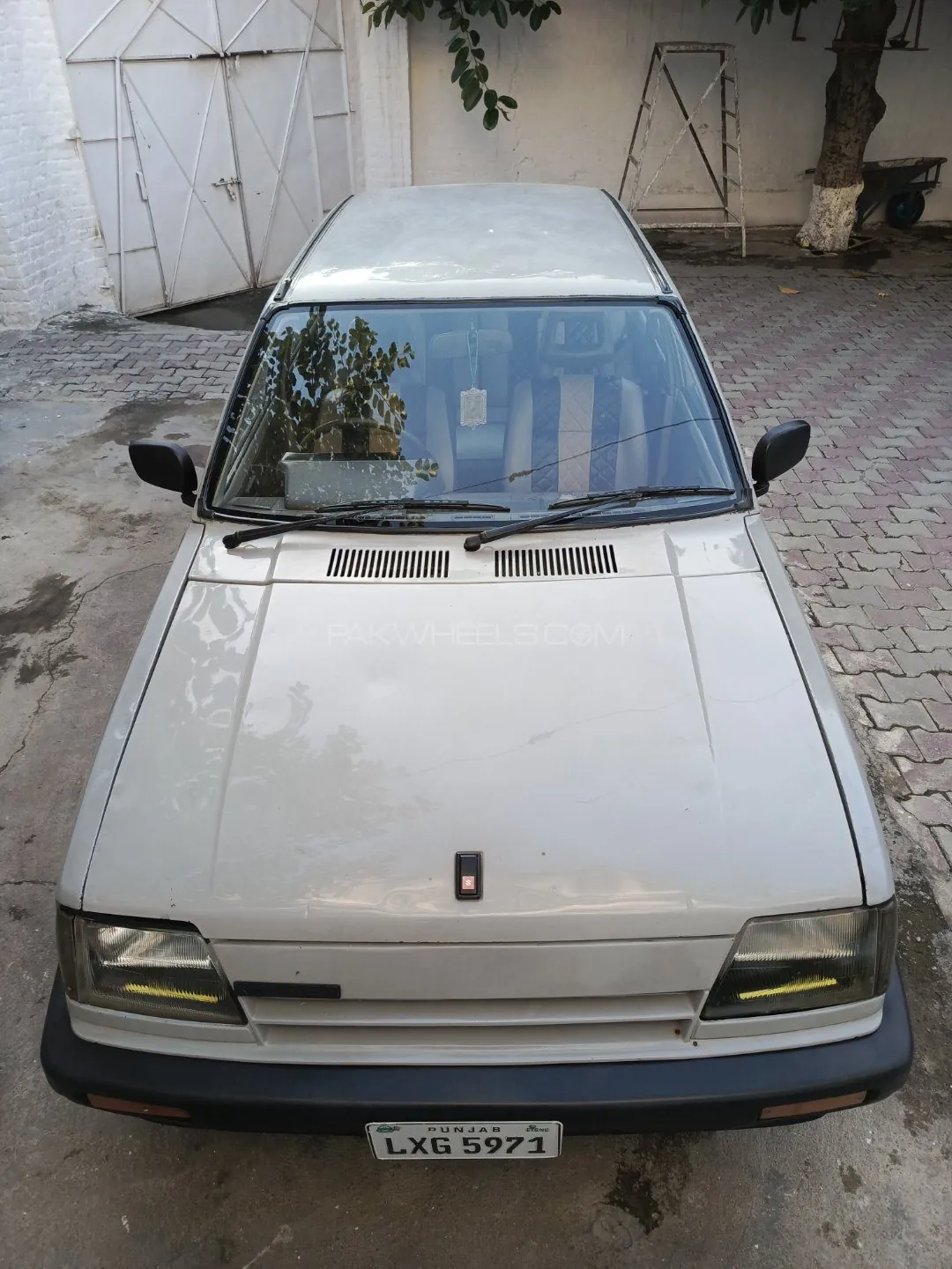 Suzuki Khyber