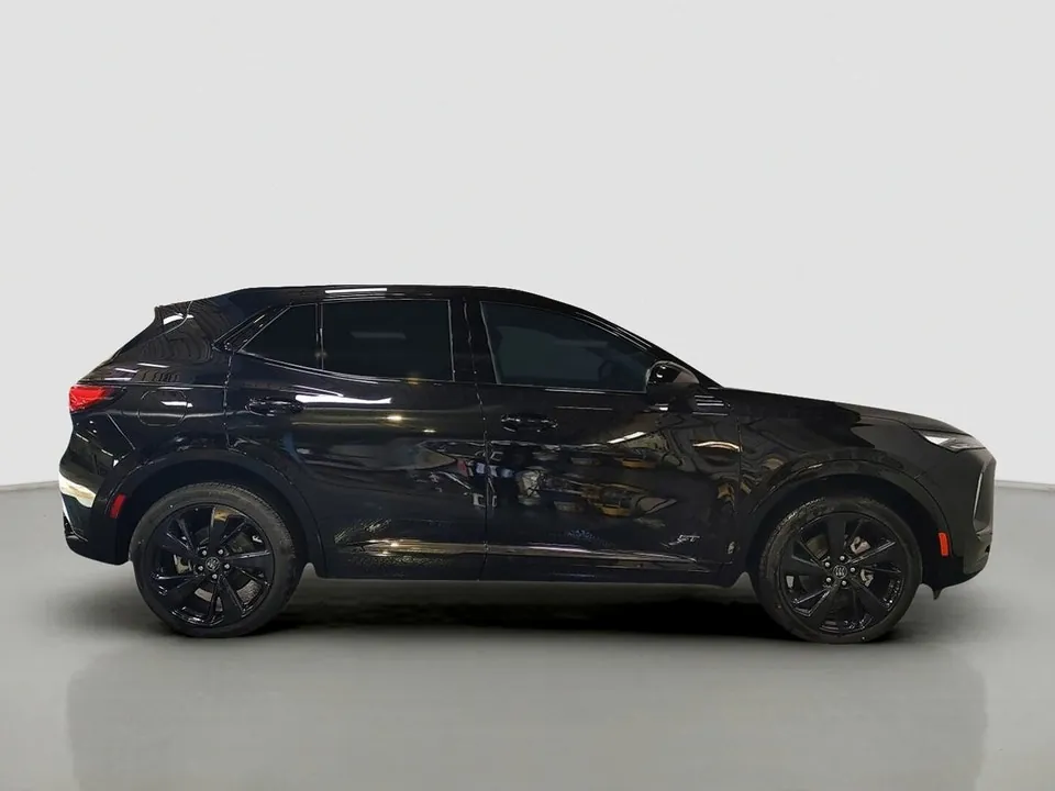 Buick Envision 2026 photo 2