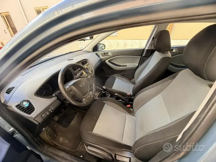 Hyundai I20 2018 photo 5