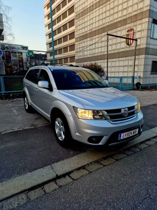 Fiat Freemont 2012 photo 3