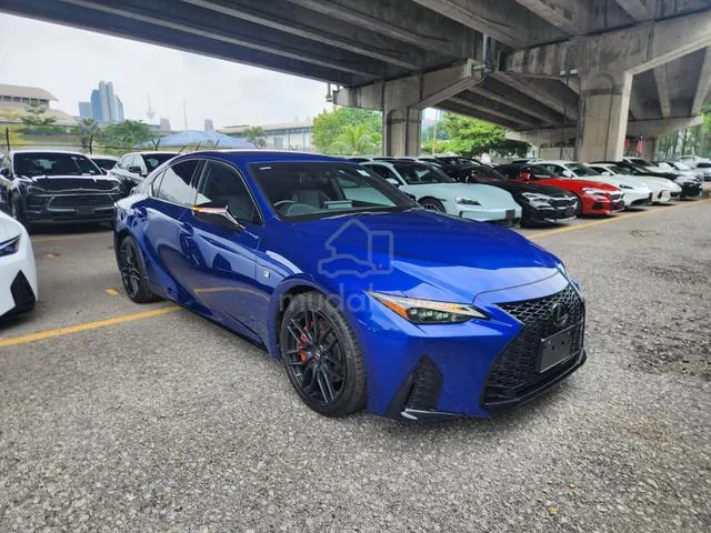 Lexus Is300