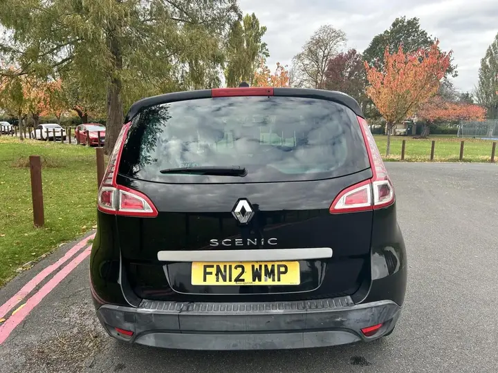 Renault Scenic 2012 photo 4