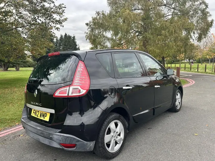 Renault Scenic 2012 photo 3