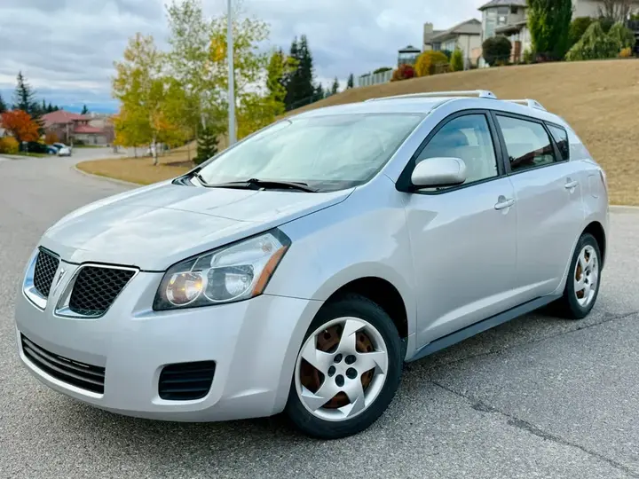 Pontiac Vibe 2009 photo 2