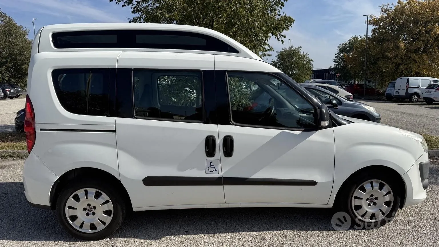 Fiat Doblo 2011 photo 4