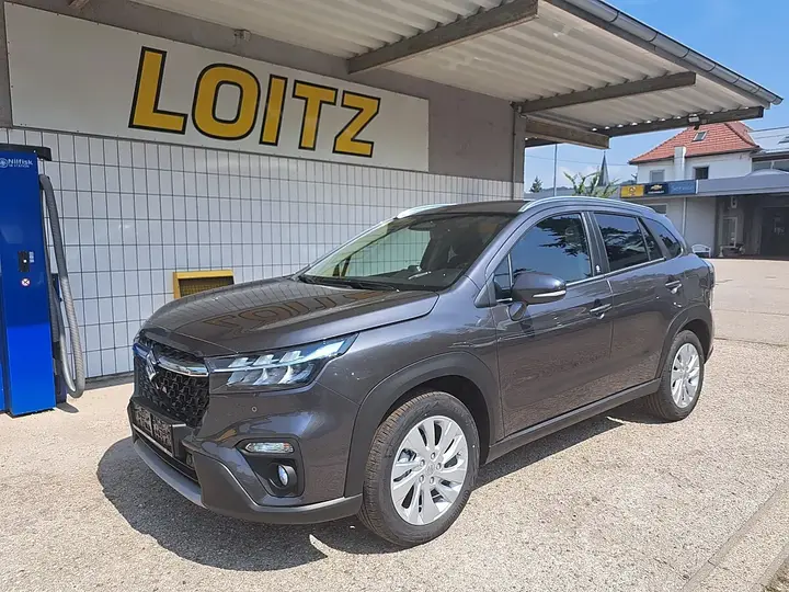Suzuki S-Cross