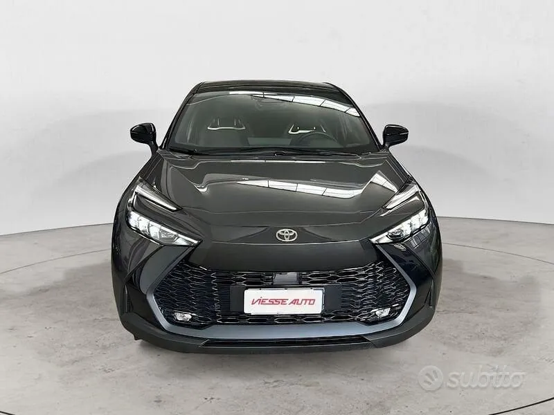 Toyota C-Hr 2024 photo 2