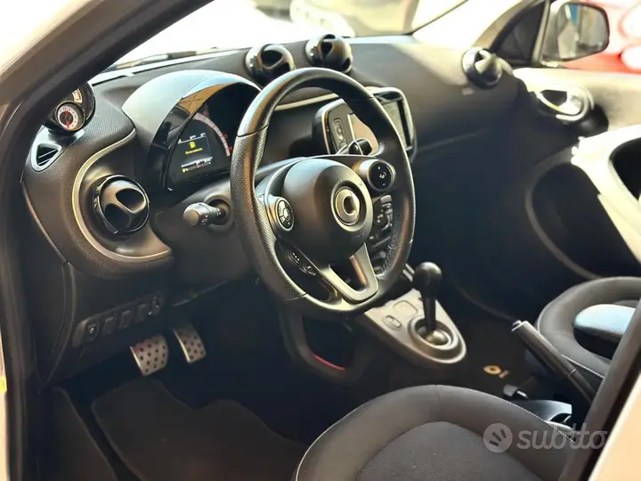 Smart Forfour 2019 photo 5