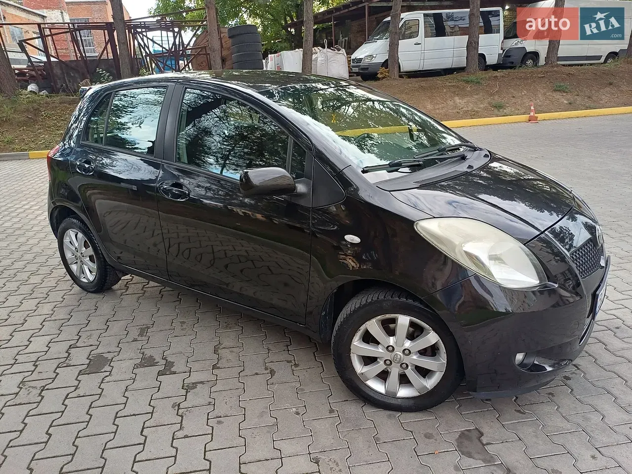Toyota Yaris 2008 photo 2