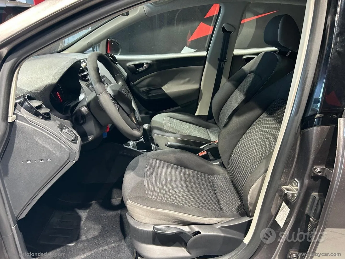 Seat Ibiza 2016 photo 4