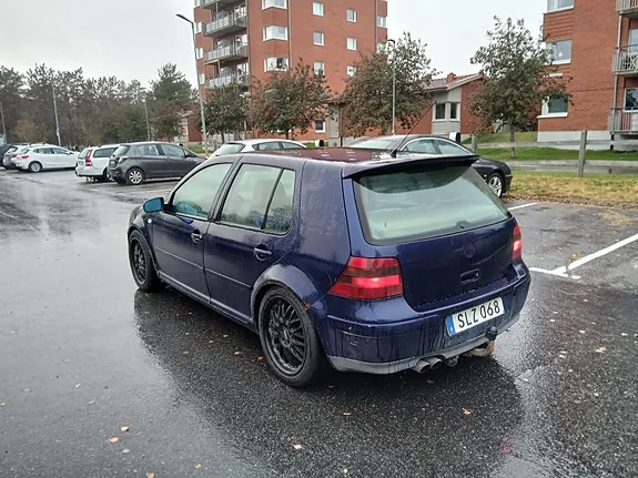 Volkswagen Golf Iv 2001 photo 2