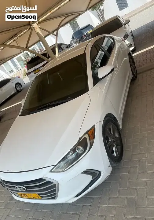 Hyundai Elantra 2018 photo 2