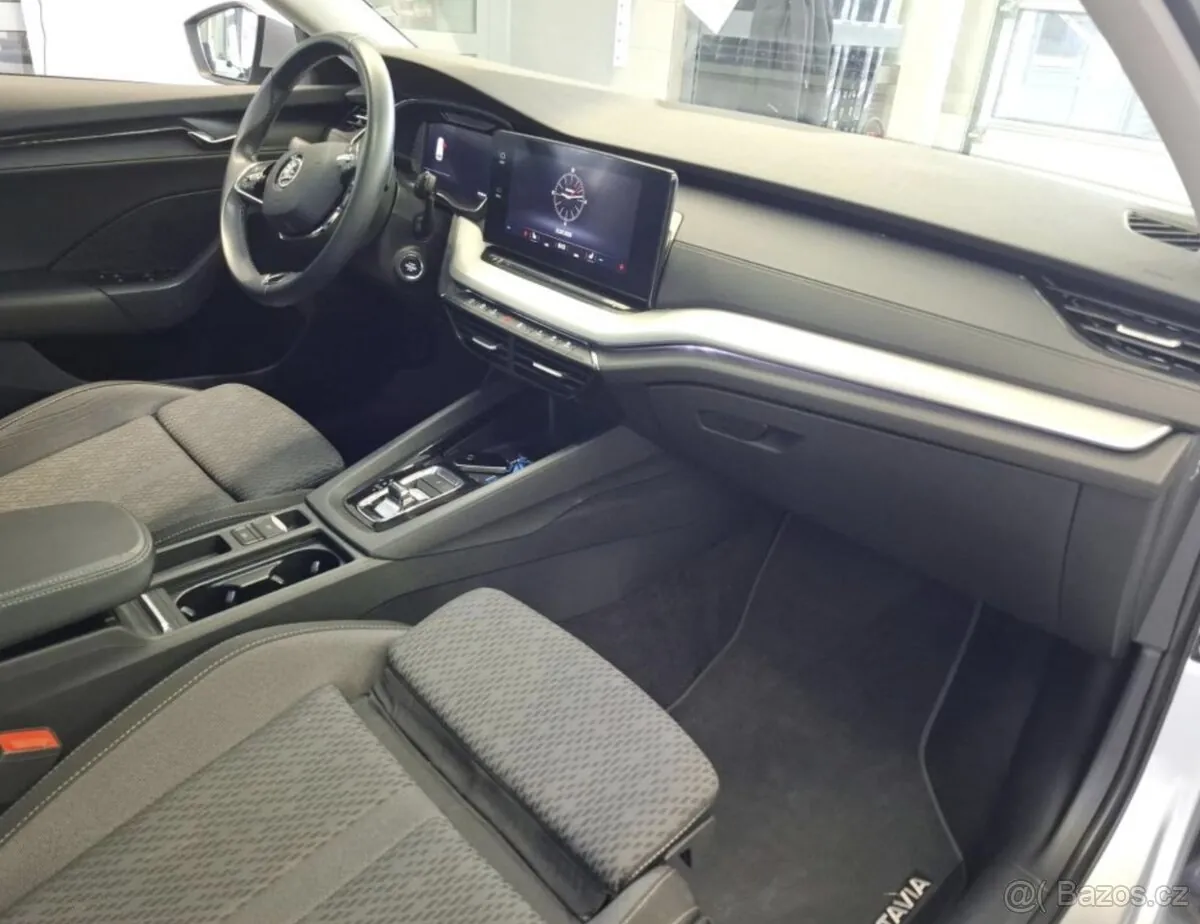 Skoda Octavia 2022 photo 3