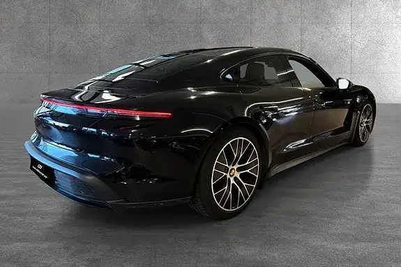 Porsche Taycan 2021 photo 4