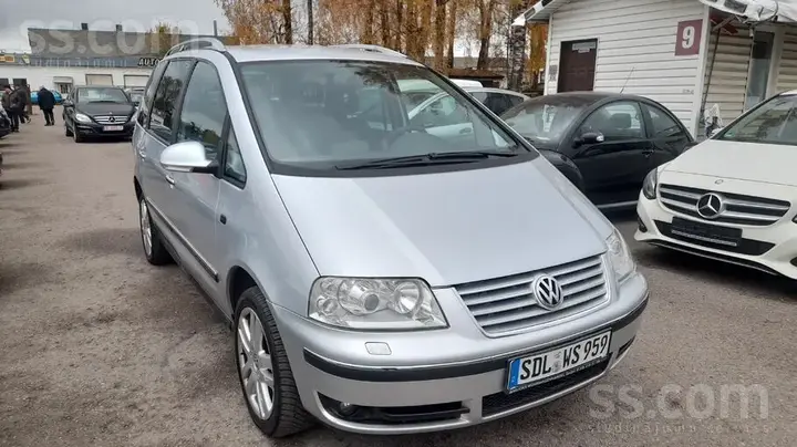 Volkswagen Sharan 2007 photo 2