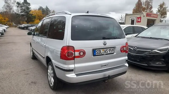 Volkswagen Sharan 2007 photo 5