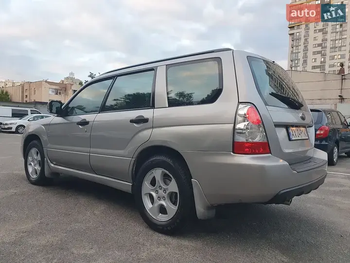Subaru Forester 2005 photo 4