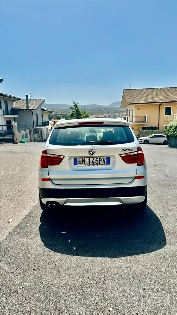 BMW X3 2012 photo 2