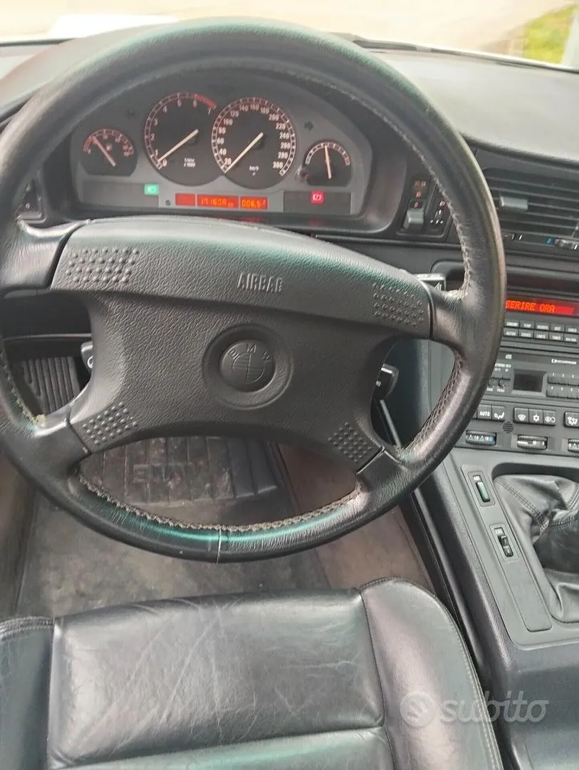 BMW 850 1990 photo 4