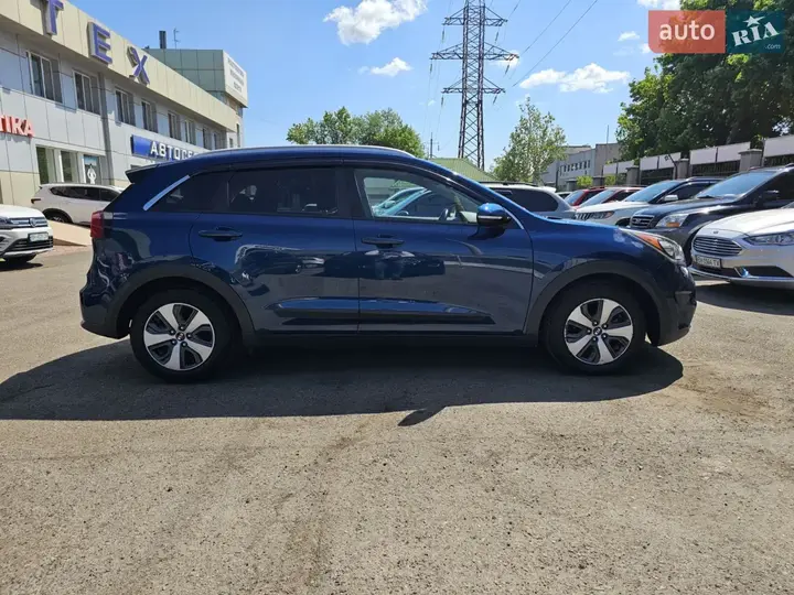 Kia Niro 2016 photo 5
