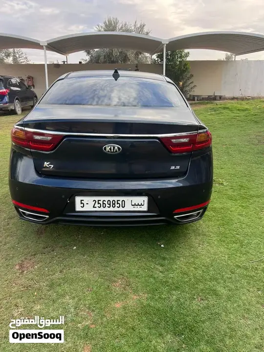 Kia Cadenza 2018 photo 4