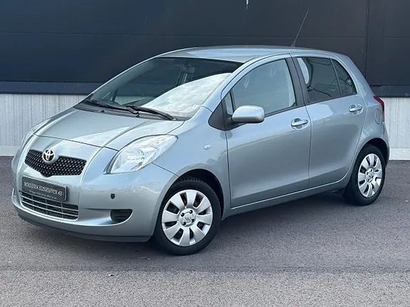 Toyota Yaris 2006 photo 2