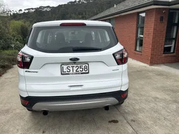 Ford Escape 2018 photo 3