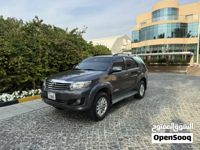 Toyota Fortuner 2015 photo 5
