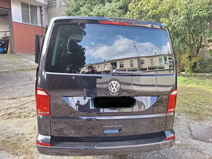 Volkswagen Caravelle 2016 photo 2