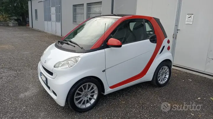 Smart Fortwo 2007 photo 2