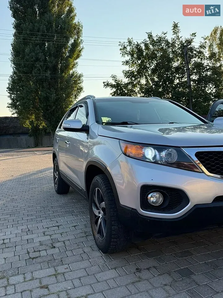 Kia Sorento 2011 photo 3