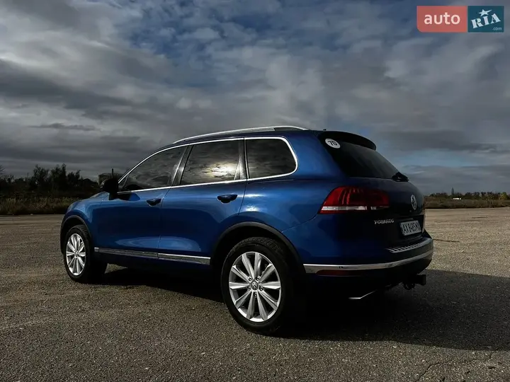 Volkswagen Touareg 2015 photo 3