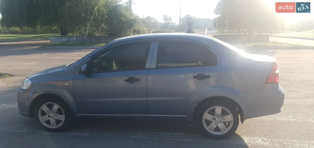 Chevrolet Aveo 2006 photo 2