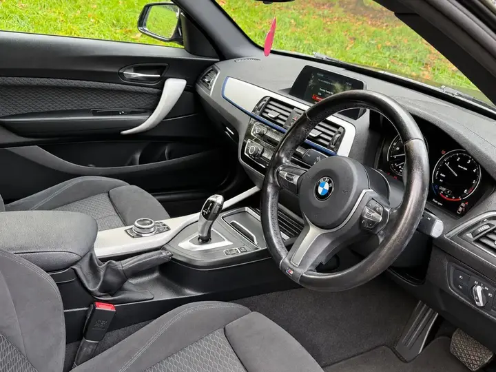 BMW 2 Series 2018 photo 2