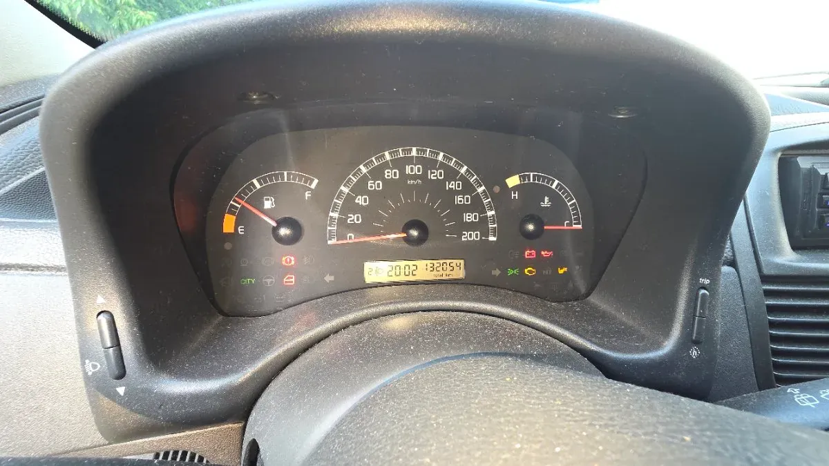 Fiat Punto 2004 photo 2