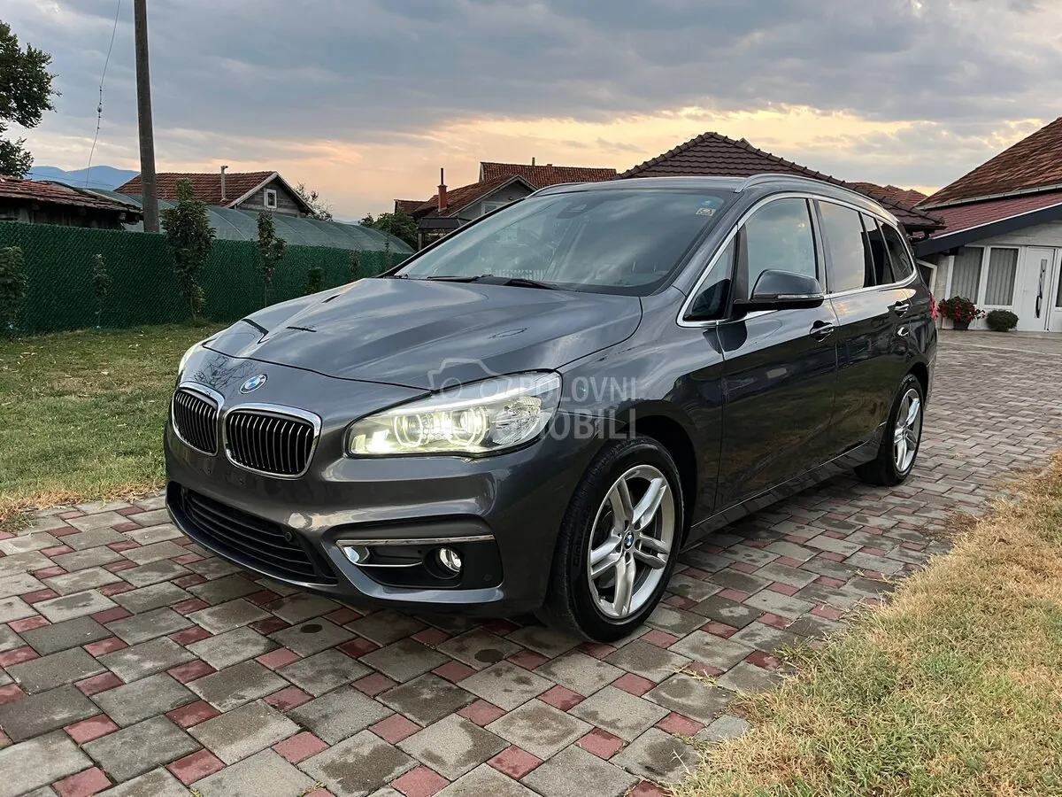 BMW 220