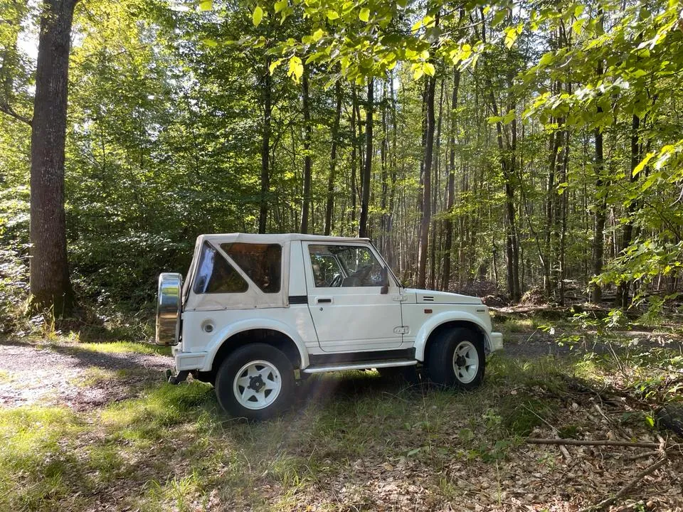 Suzuki Samurai