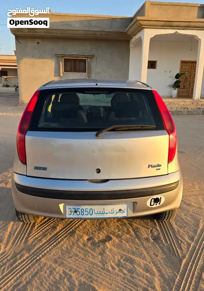 Fiat Punto 2002 photo 2