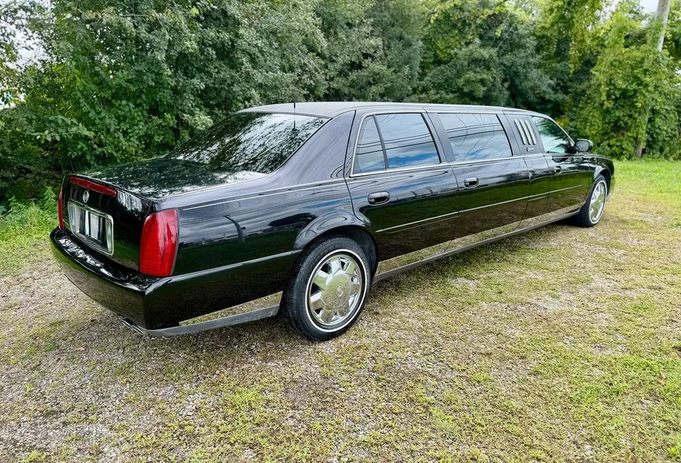 Cadillac Deville 2002 photo 4