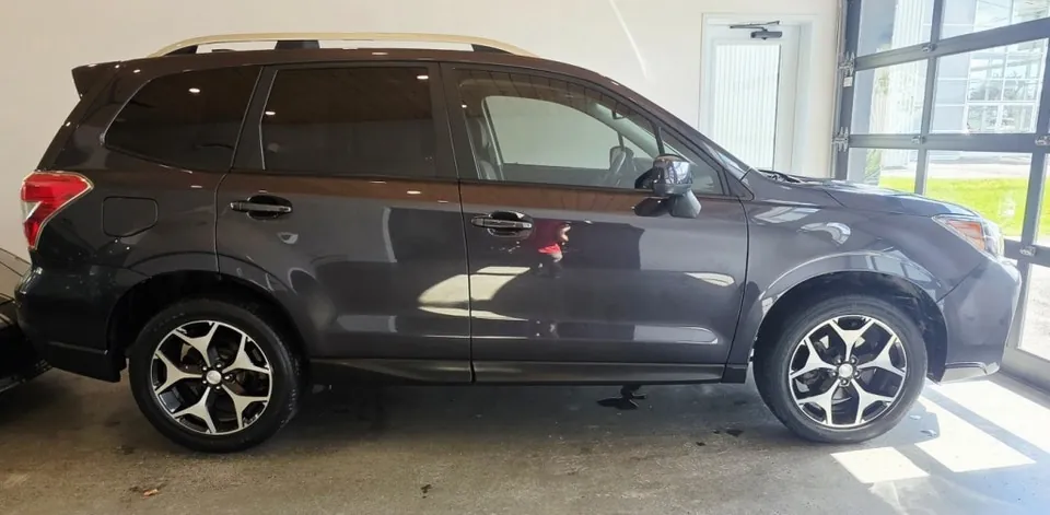 Subaru Forester 2016 photo 2