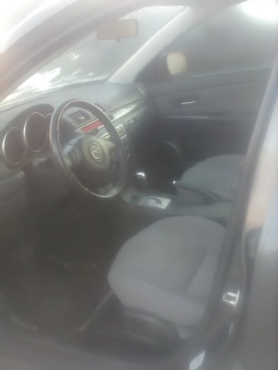 Mazda 3 2006 photo 3