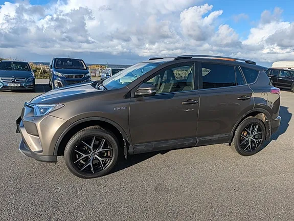 Toyota Rav4 2017 photo 4