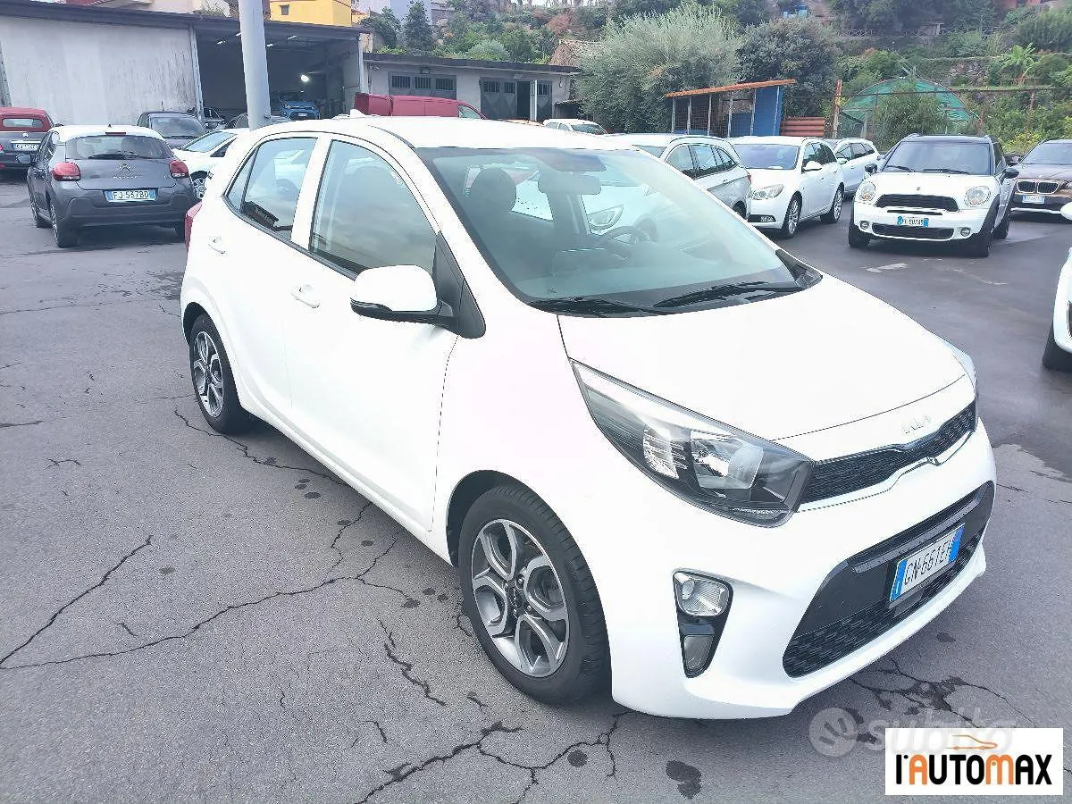 Kia Picanto 2023 photo 3