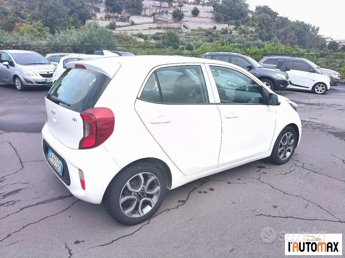 Kia Picanto 2023 photo 4