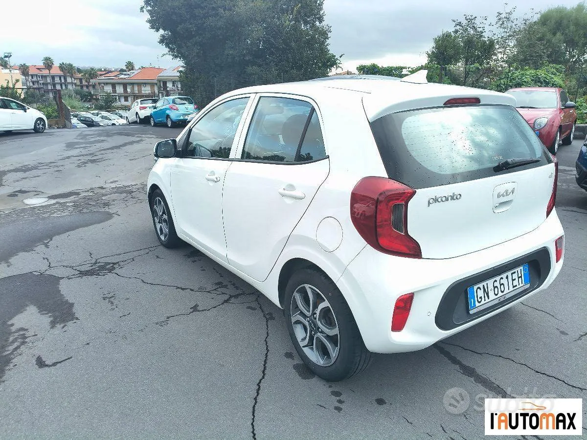 Kia Picanto 2023 photo 5